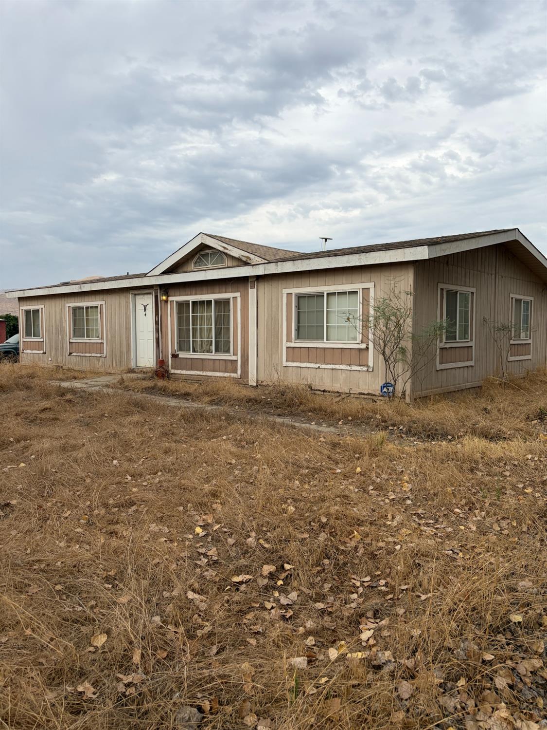 33576 Road 220 #A, Woodlake, CA 93286