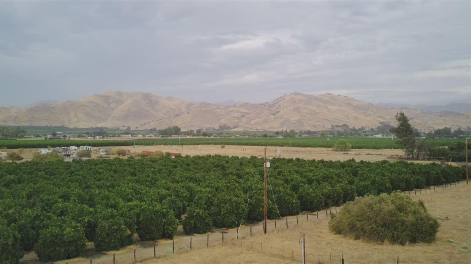 33576 Road 220 #A, Woodlake, CA 93286