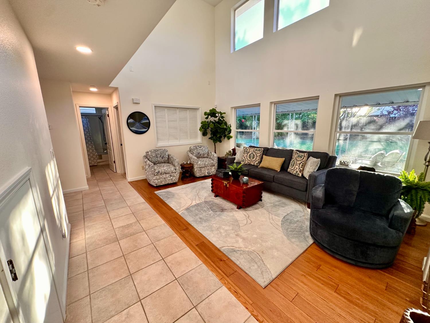 3362 Greenfield Ave, Clovis, CA 93611