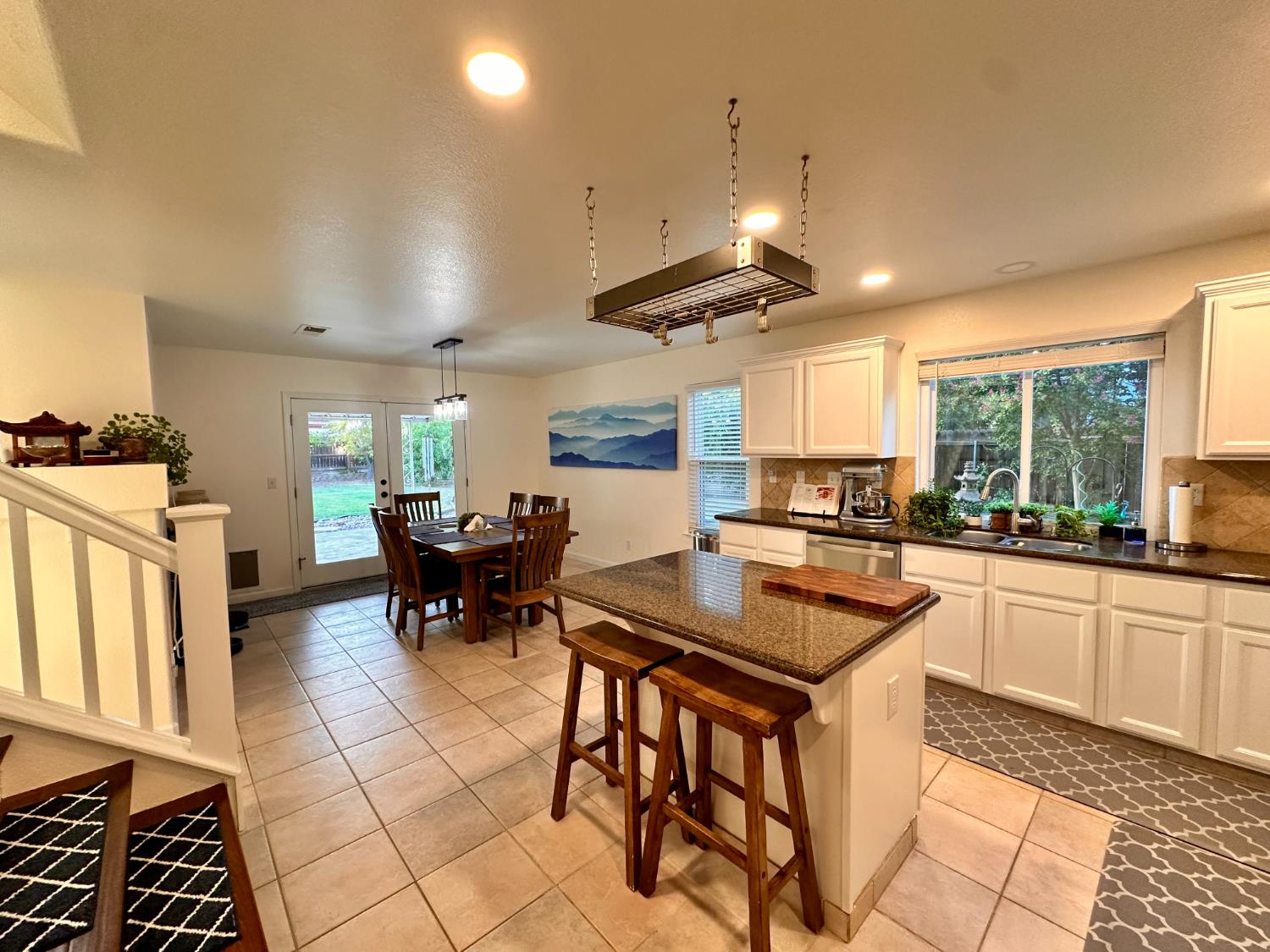 3362 Greenfield Ave, Clovis, CA 93611