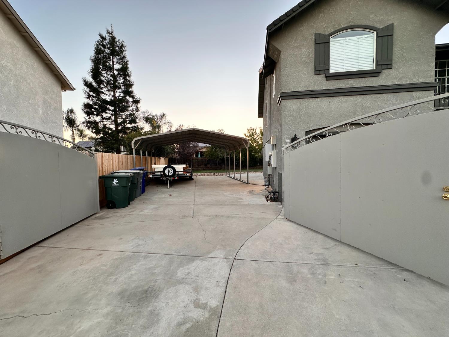 3362 Greenfield Ave, Clovis, CA 93611