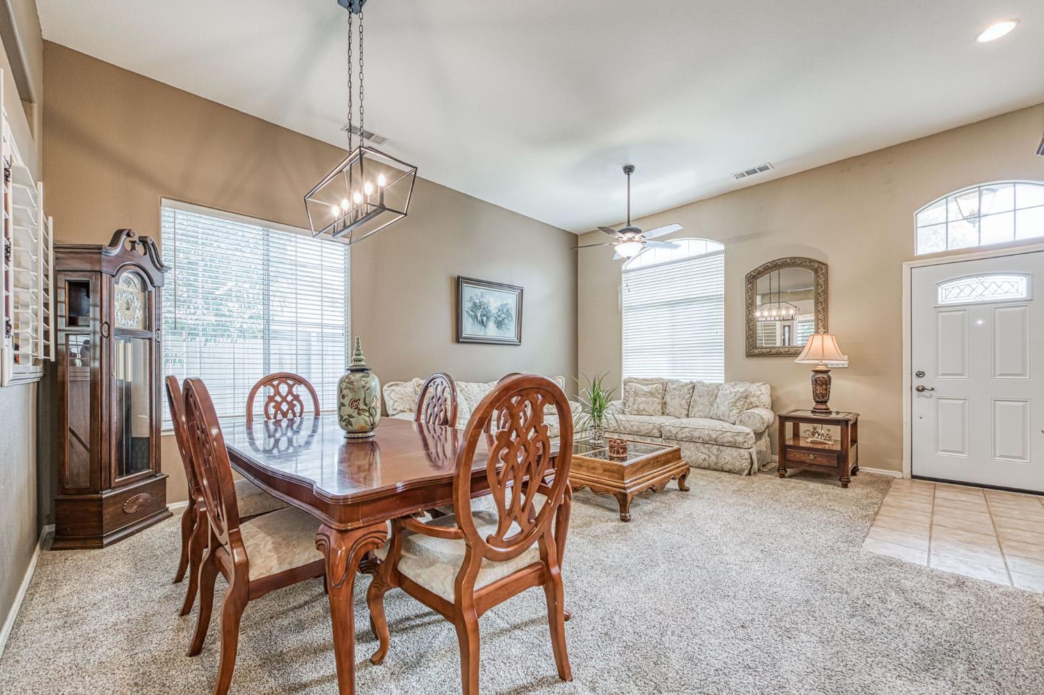 10588 E Fieldstone Ave, Clovis, CA 93619