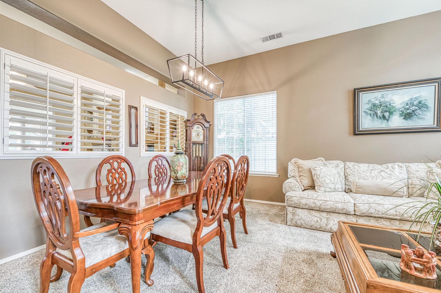 10588 E Fieldstone Ave, Clovis, CA 93619