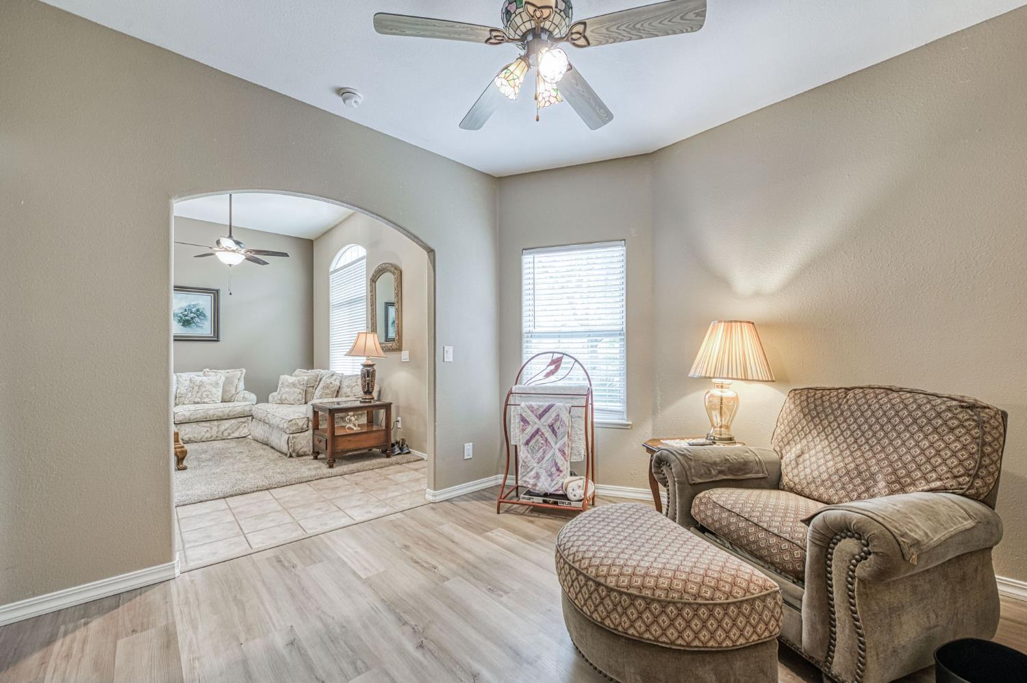 10588 E Fieldstone Ave, Clovis, CA 93619