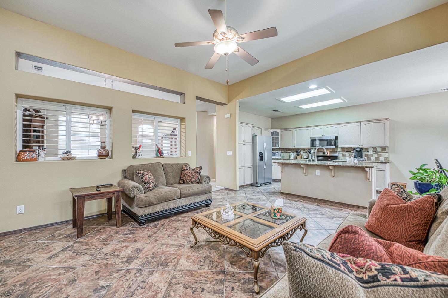 10588 E Fieldstone Ave, Clovis, CA 93619