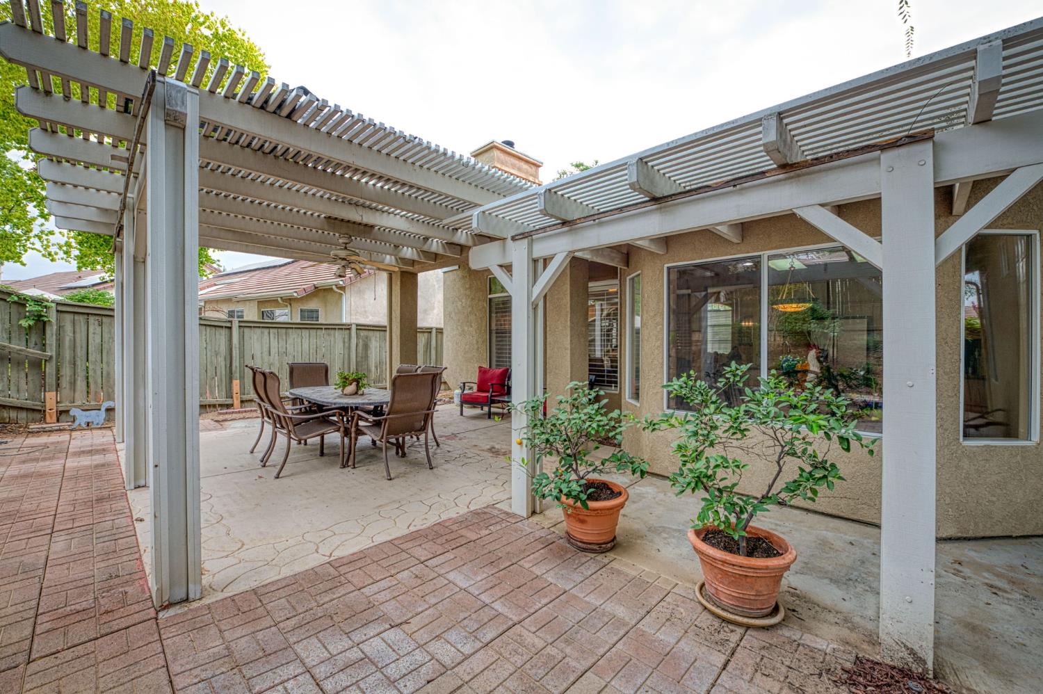 10588 E Fieldstone Ave, Clovis, CA 93619