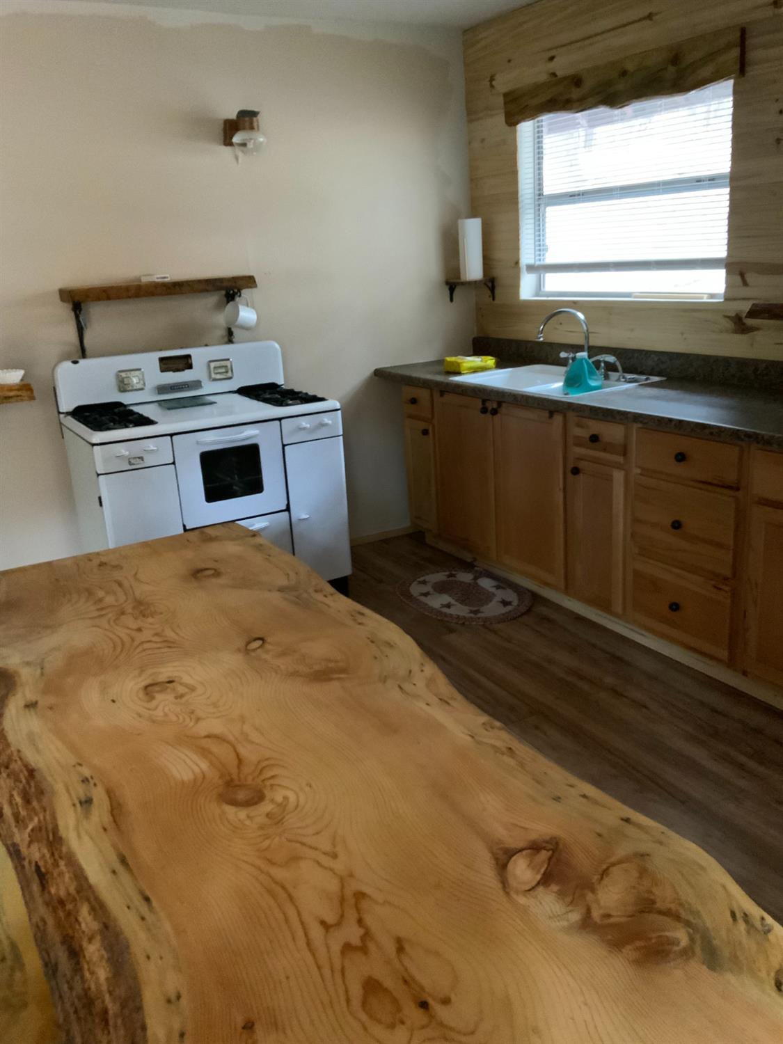 58722 Redtop Rd, Bass Lake, CA 93604