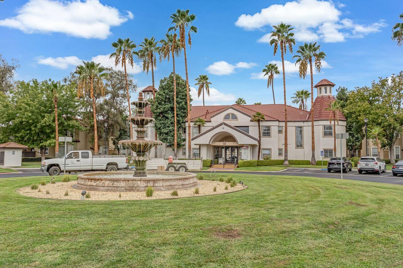 8153 N Cedar Ave #229, Fresno, CA 93720