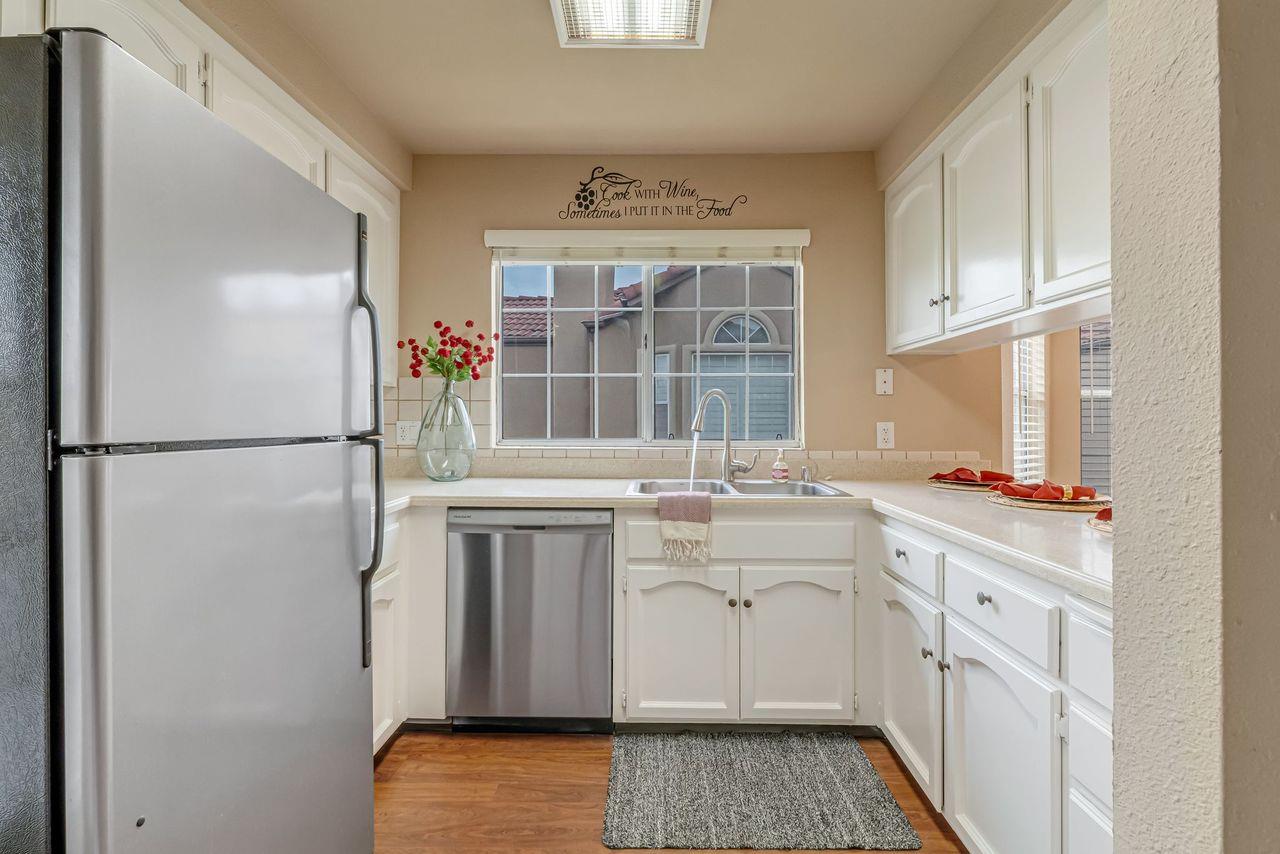 8153 N Cedar Ave #229, Fresno, CA 93720