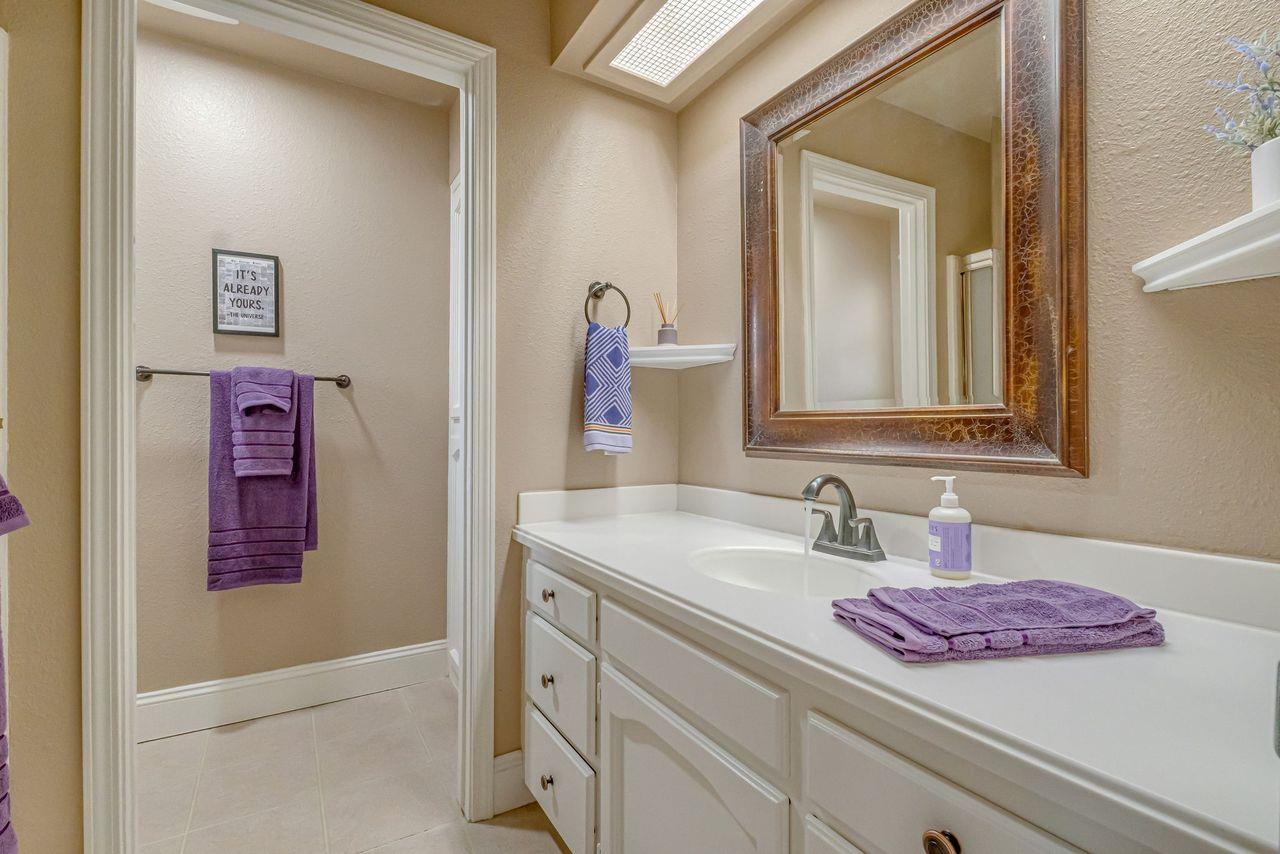 8153 N Cedar Ave #229, Fresno, CA 93720