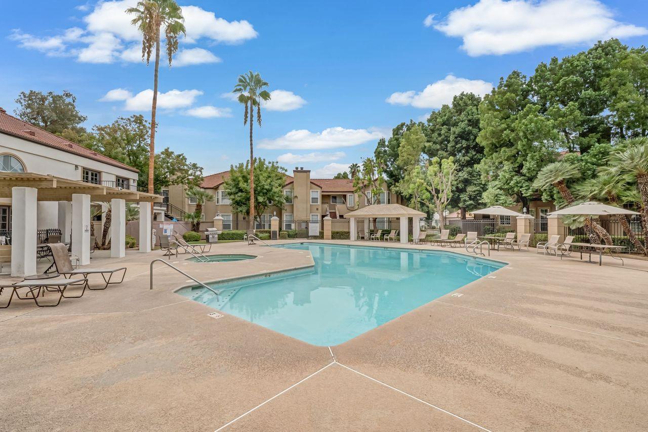 8153 N Cedar Ave #229, Fresno, CA 93720
