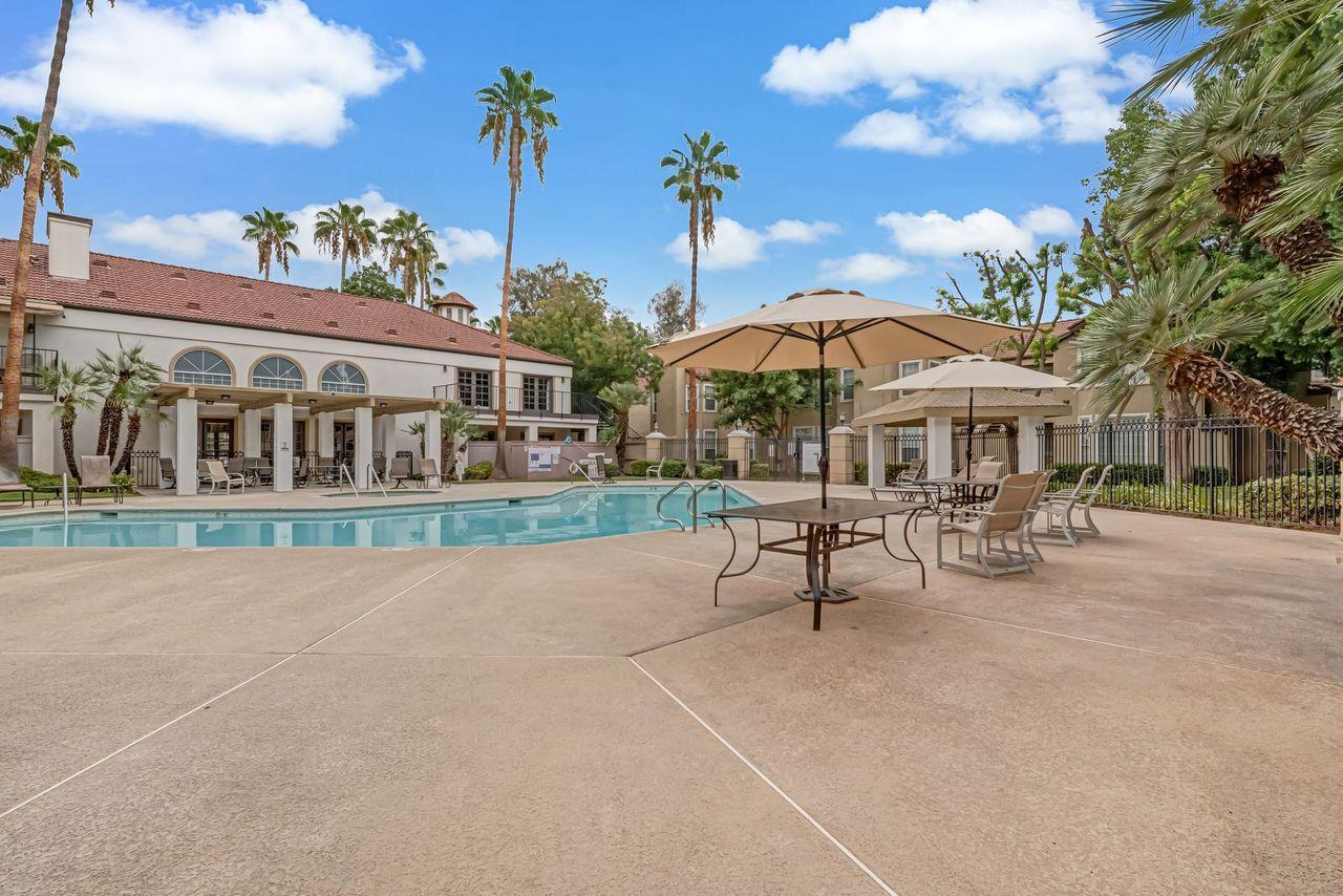 8153 N Cedar Ave #229, Fresno, CA 93720