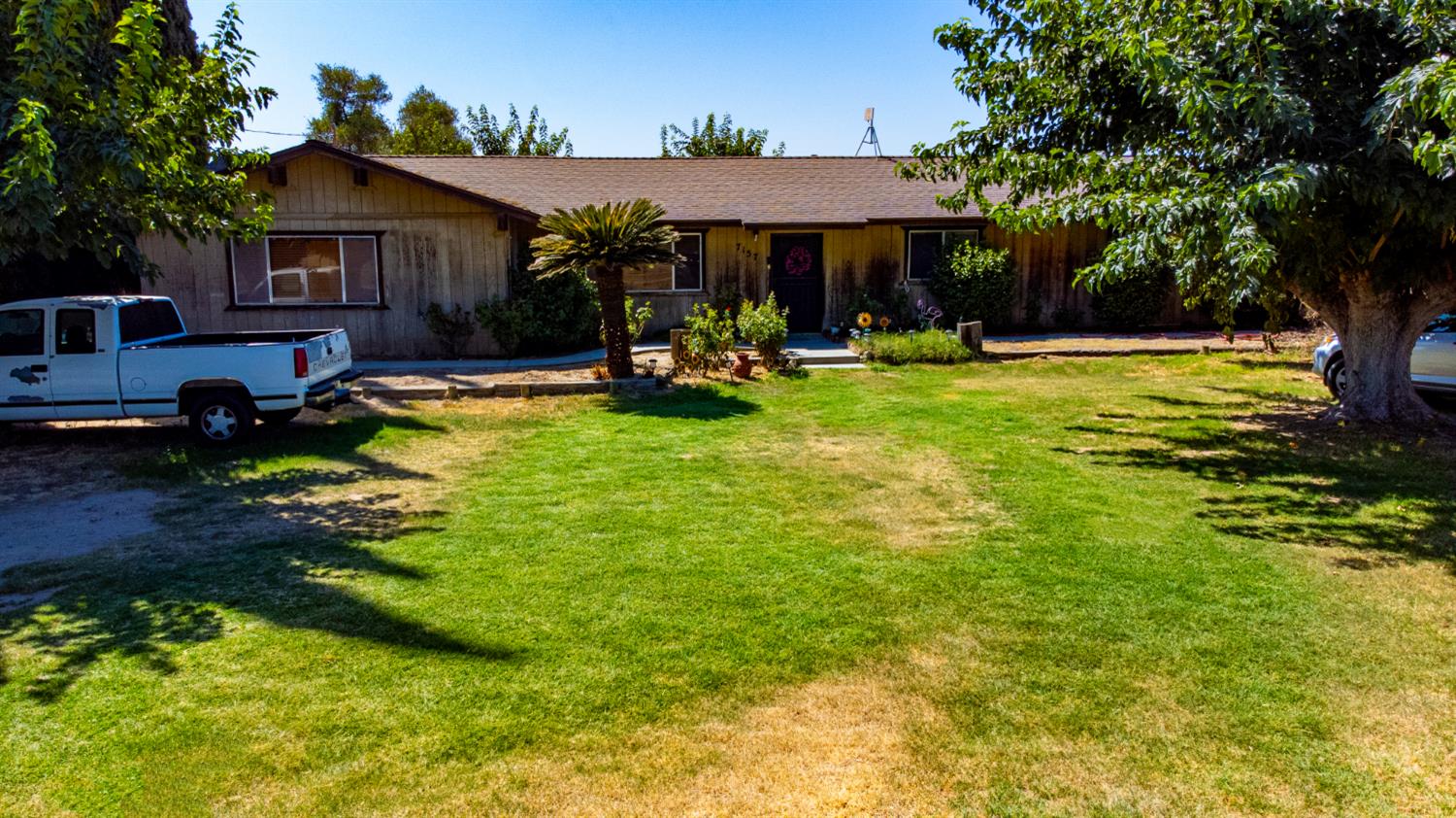7157 S Cherry Ave, Fresno, CA 93725