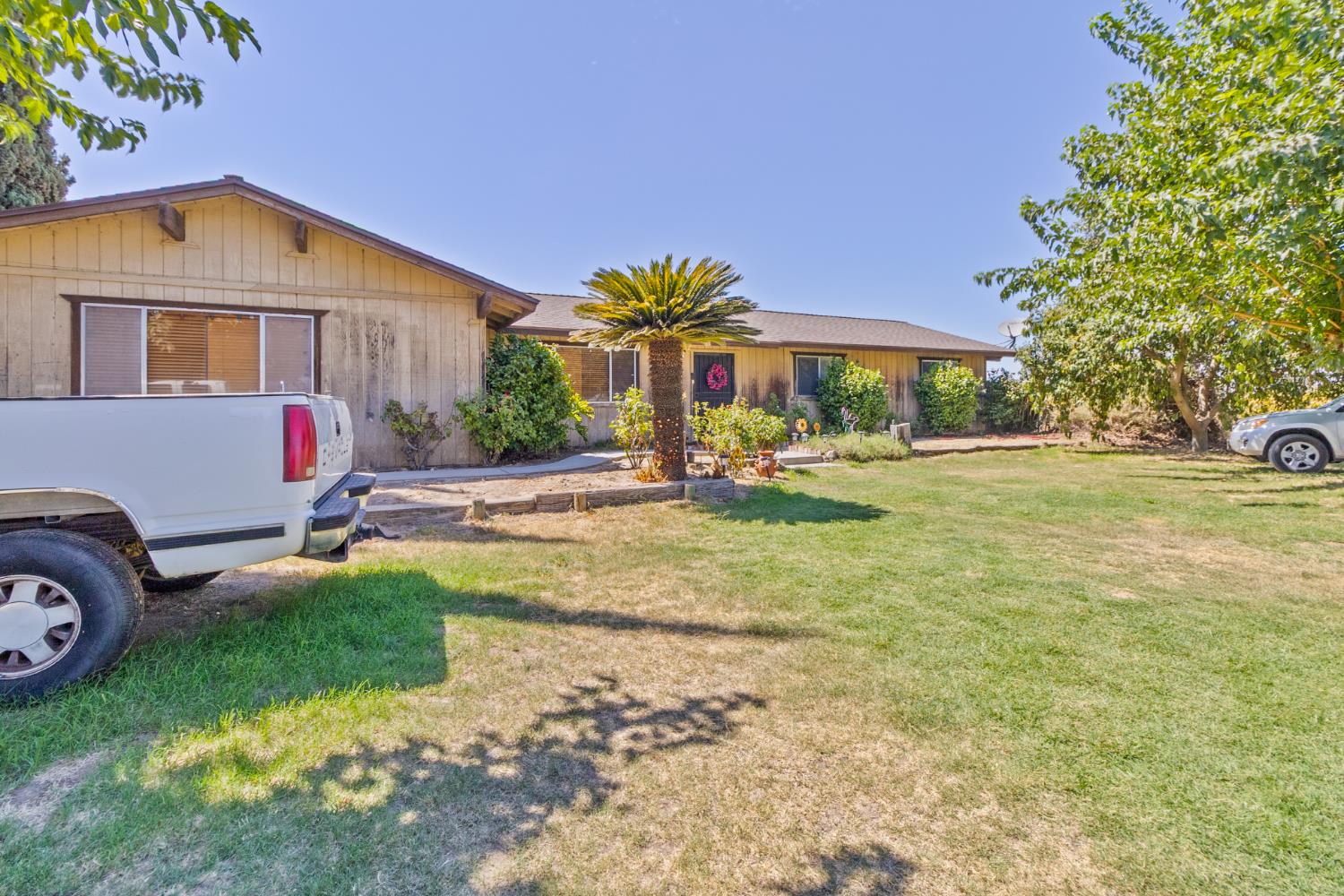 7157 S Cherry Ave, Fresno, CA 93725