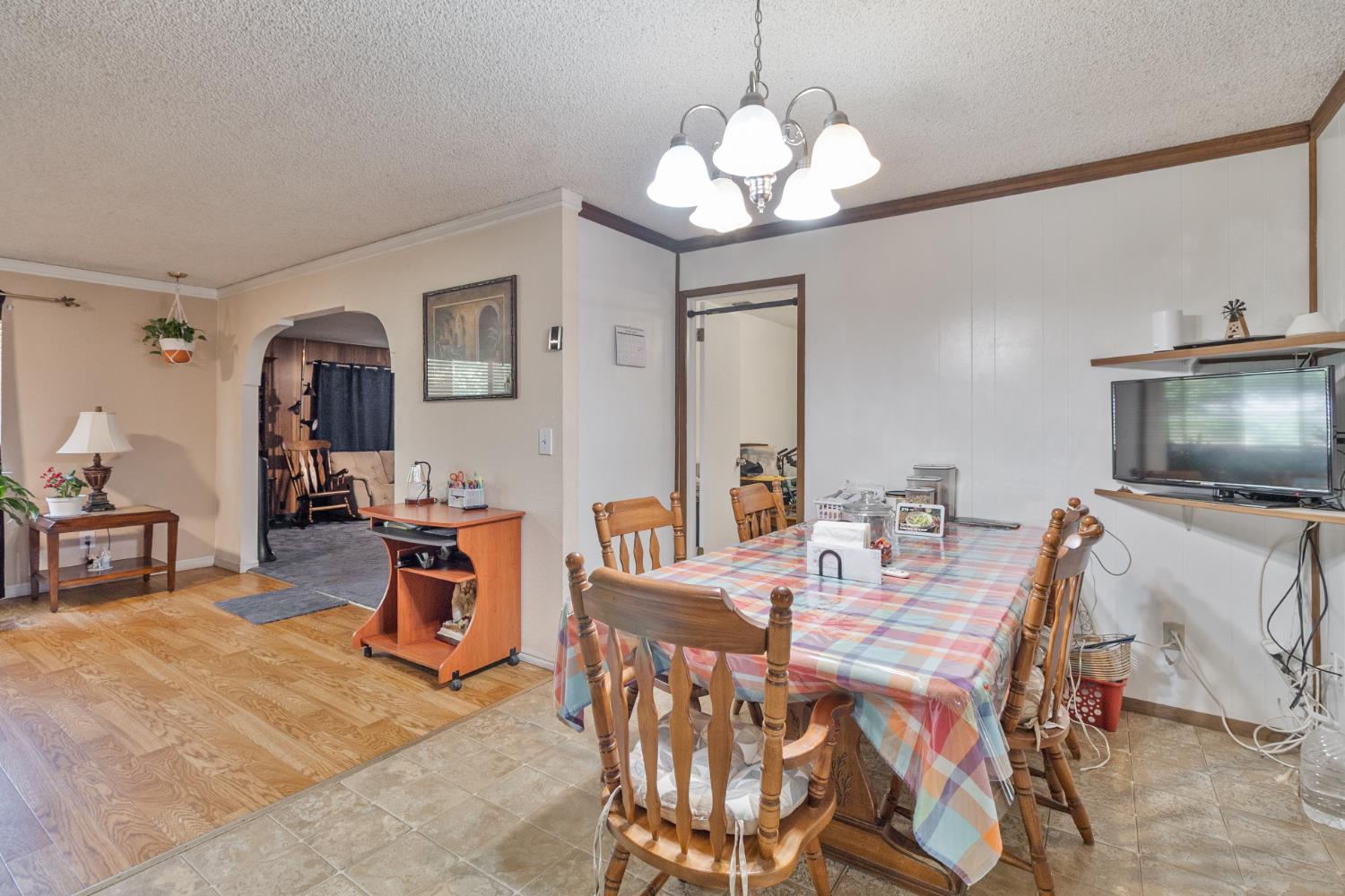 7157 S Cherry Ave, Fresno, CA 93725