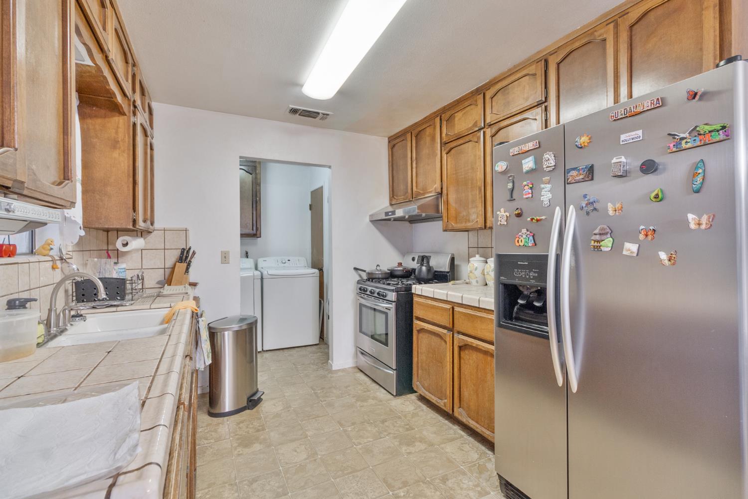 7157 S Cherry Ave, Fresno, CA 93725