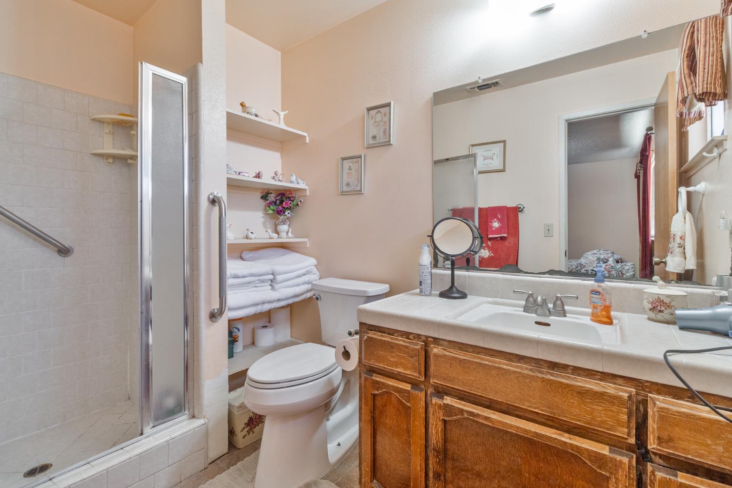 7157 S Cherry Ave, Fresno, CA 93725