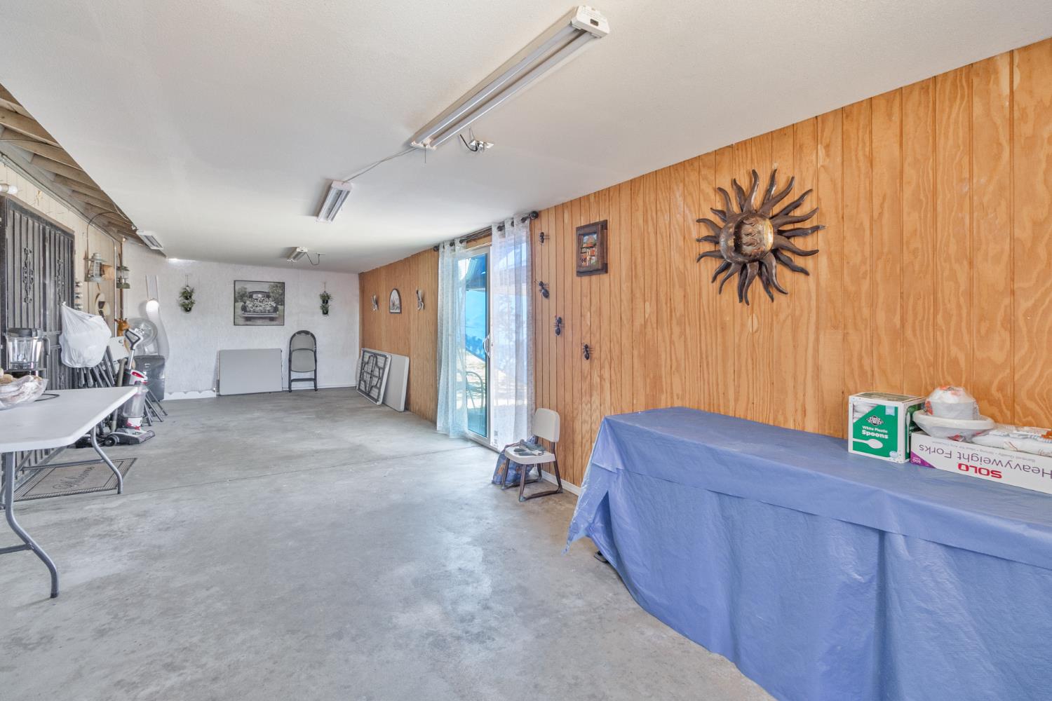 7157 S Cherry Ave, Fresno, CA 93725