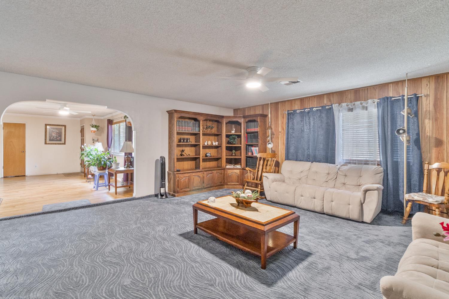 7157 S Cherry Ave, Fresno, CA 93725