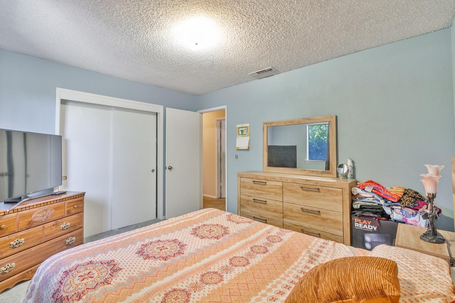 7157 S Cherry Ave, Fresno, CA 93725