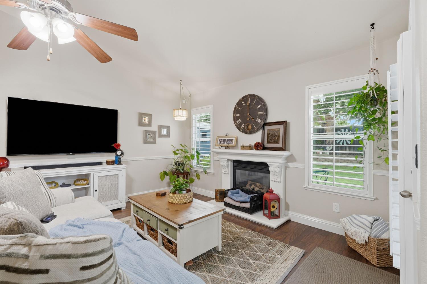 7846 N Woodrow ave, Fresno, CA 93720