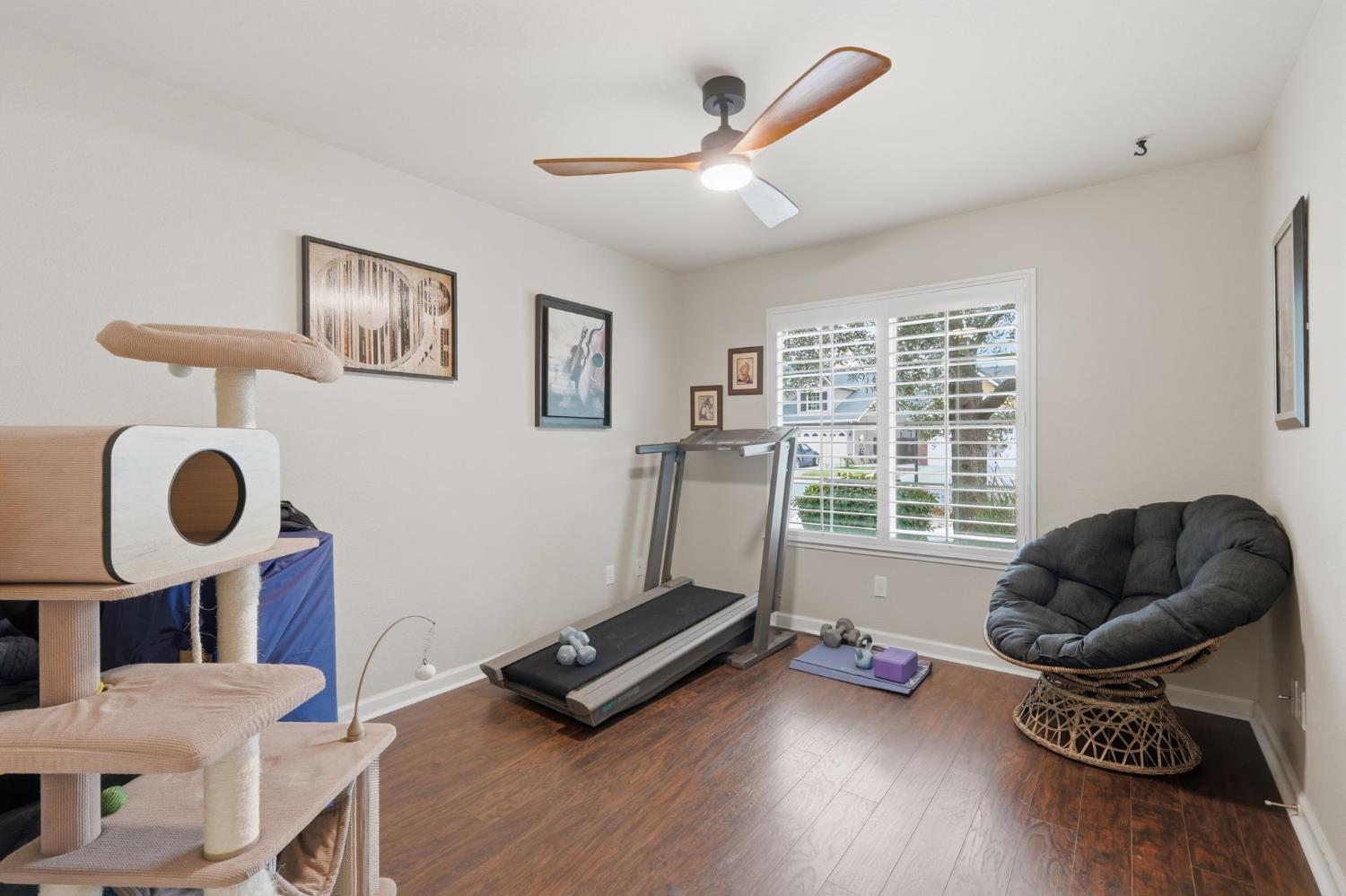 7846 N Woodrow ave, Fresno, CA 93720