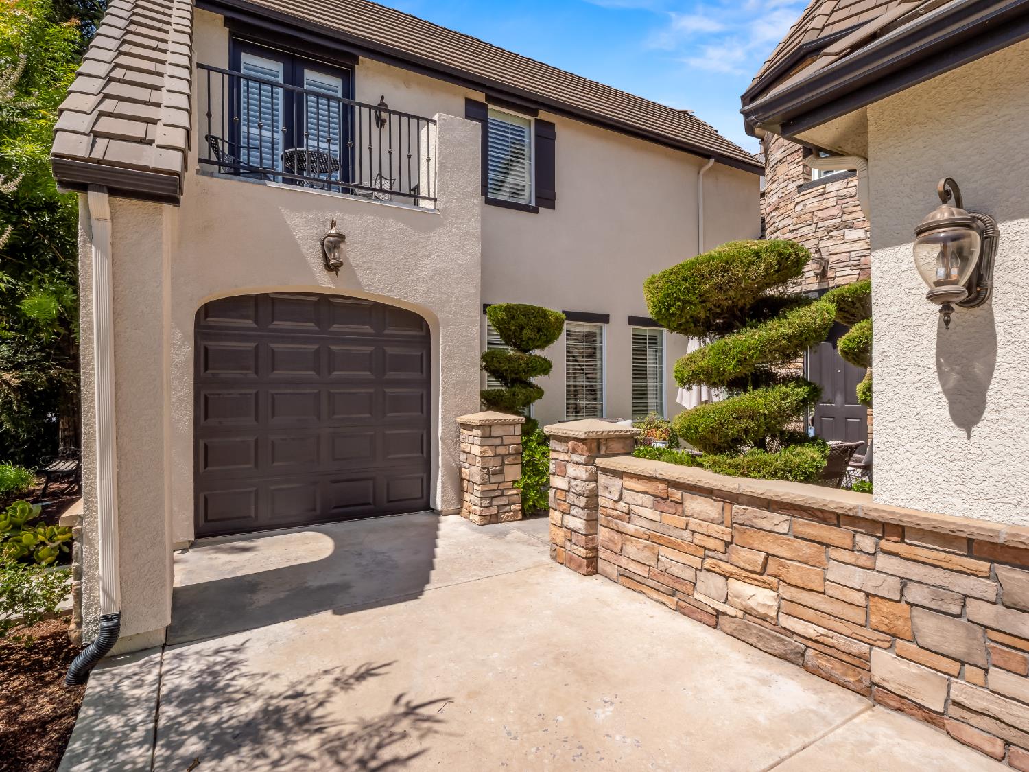 1696 E Banwell Ln, Fresno, CA 93730