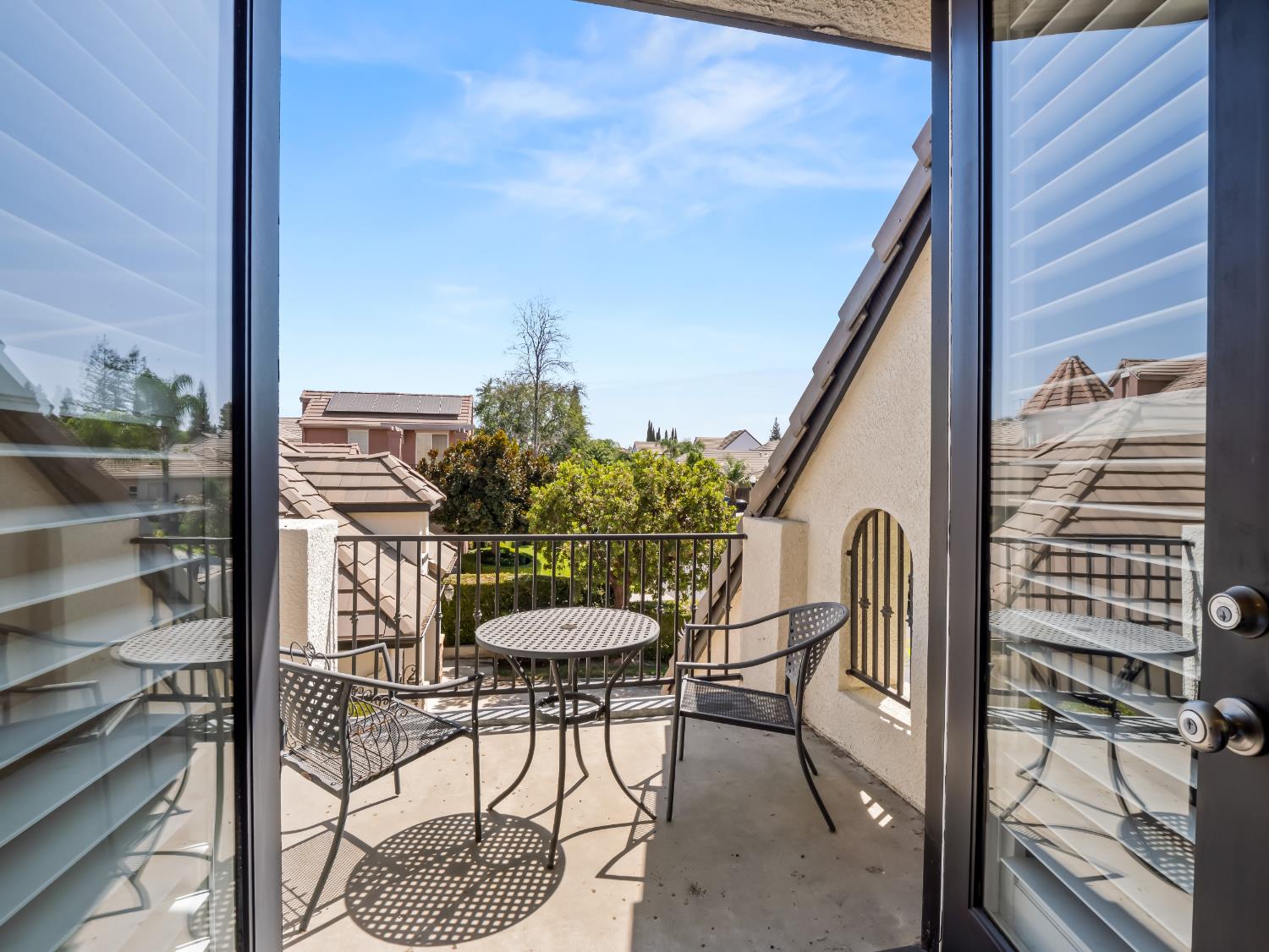 1696 E Banwell Ln, Fresno, CA 93730