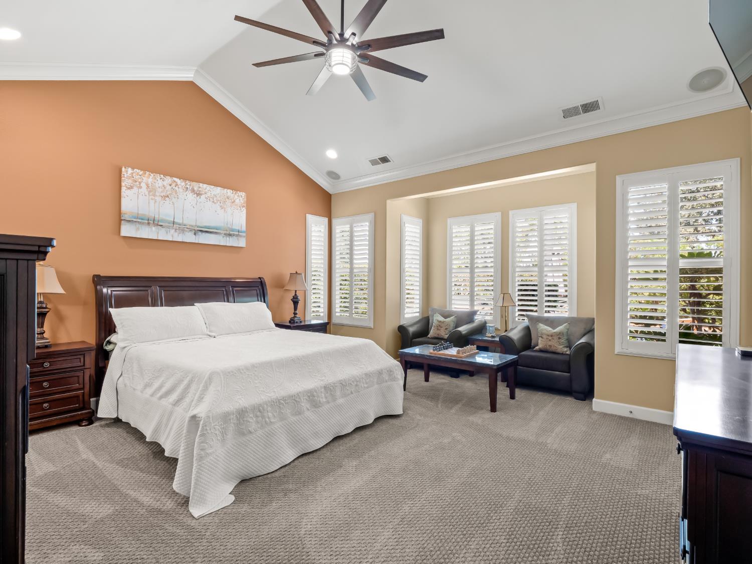 1696 E Banwell Ln, Fresno, CA 93730