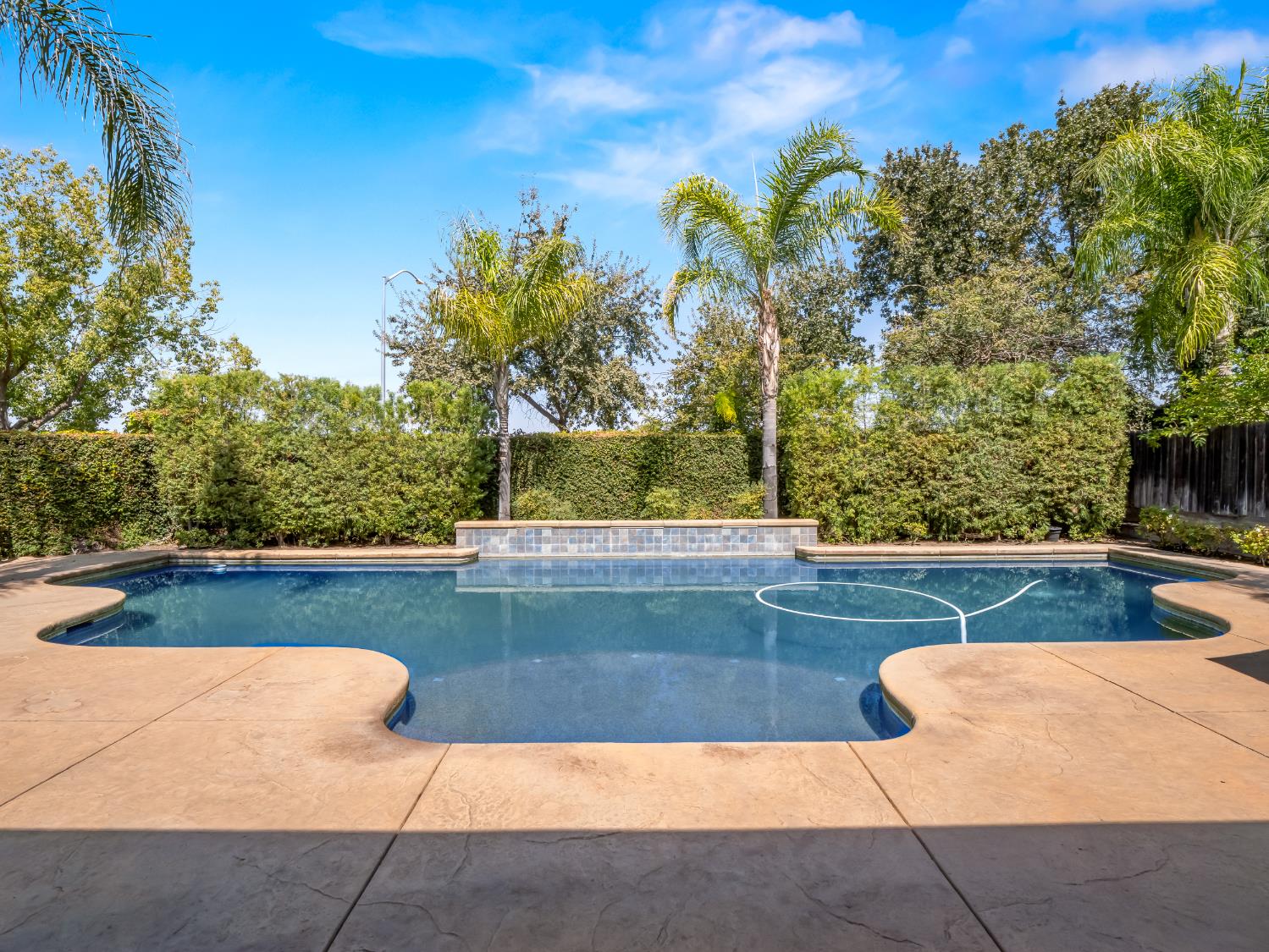 1696 E Banwell Ln, Fresno, CA 93730
