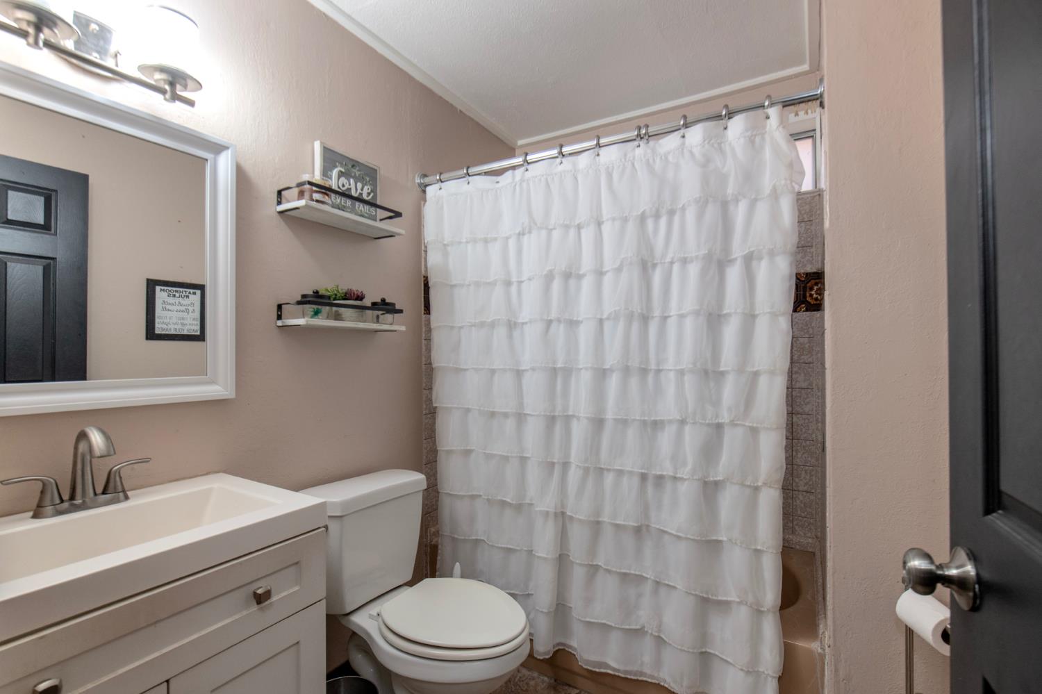 51625 Wildmint Ln, Yokuts Valley, CA 93675
