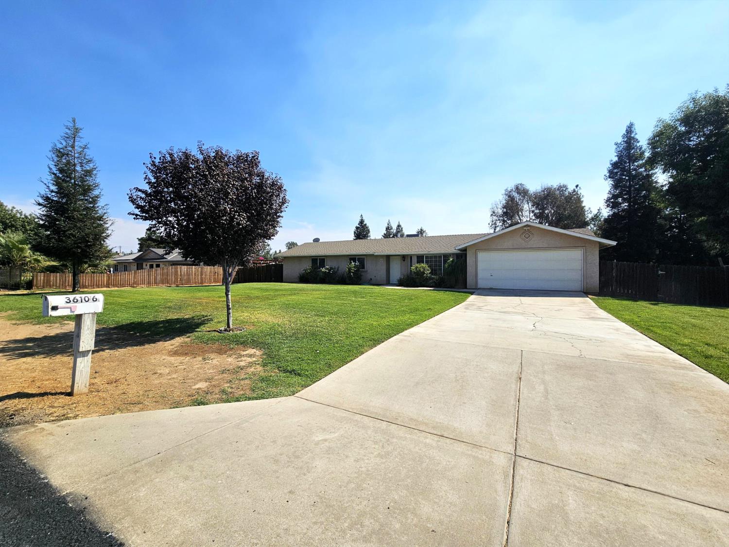 36106 Ruth Ave, Madera, CA 93636