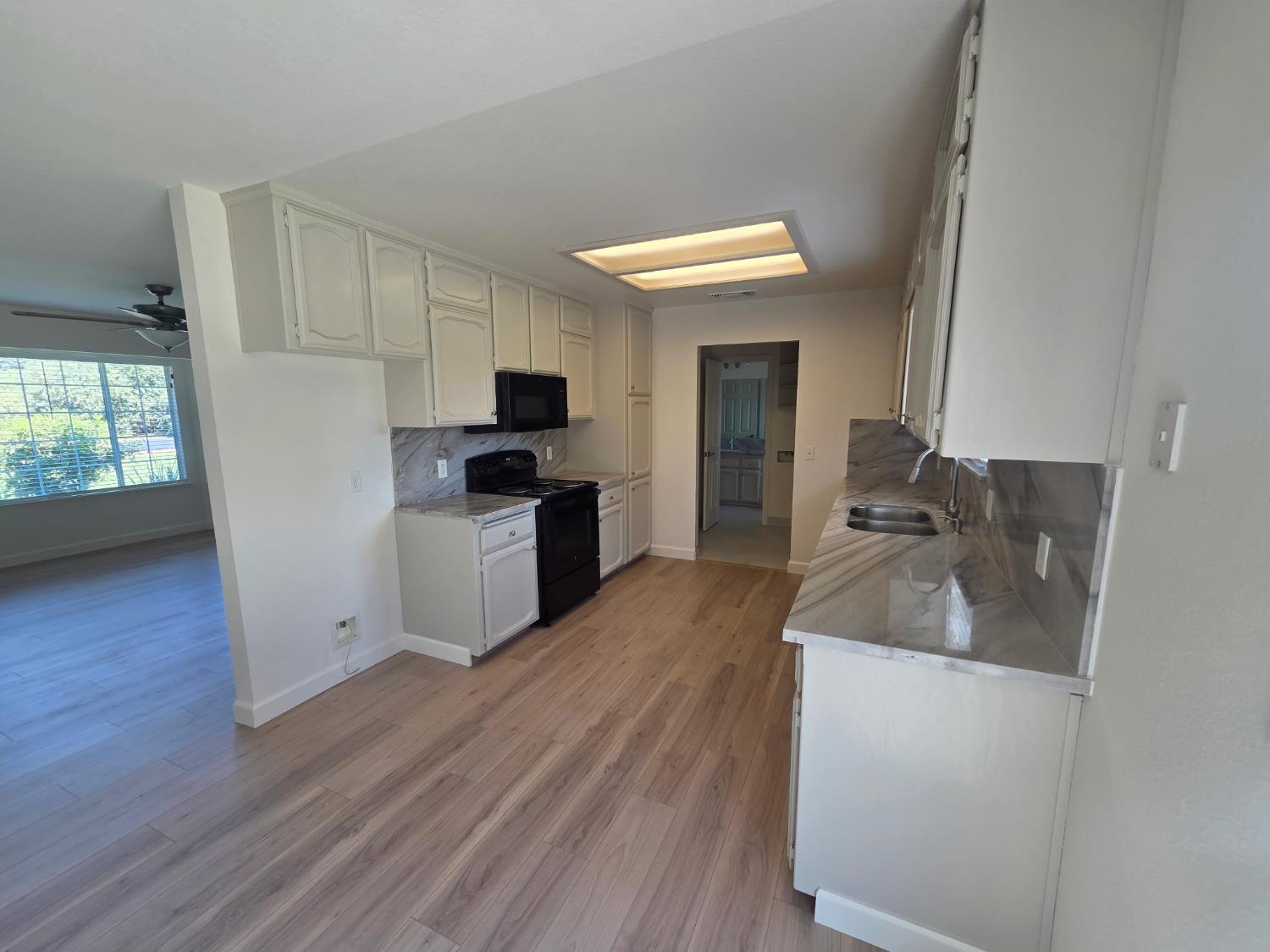 36106 Ruth Ave, Madera, CA 93636