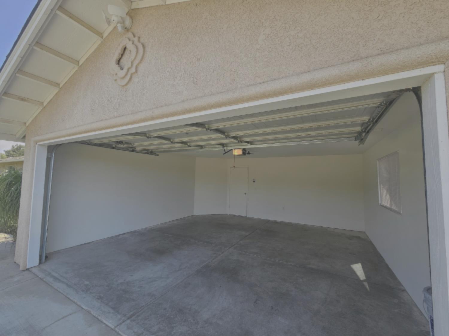 36106 Ruth Ave, Madera, CA 93636