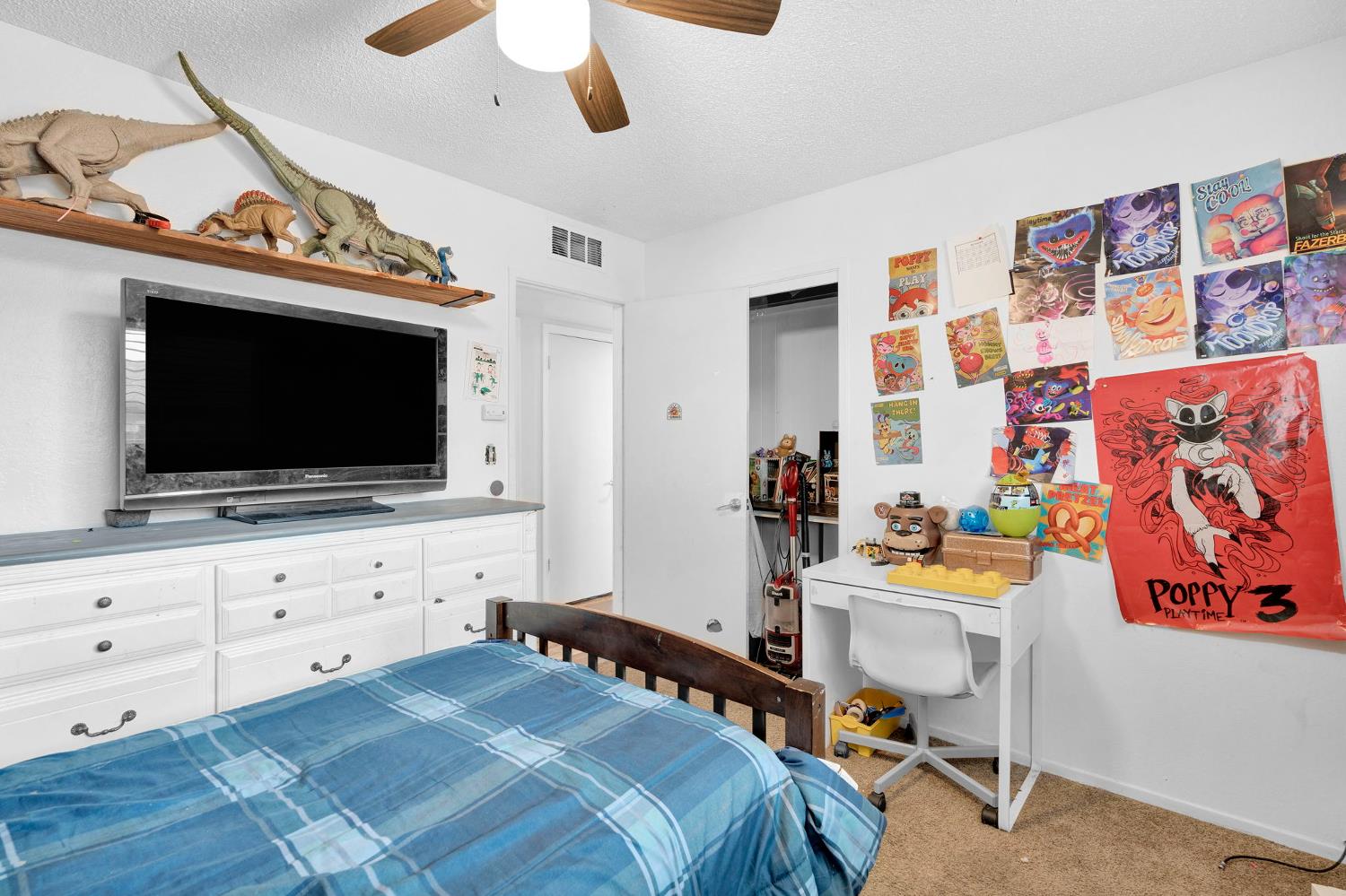 1808 N Dearing Ave, Fresno, CA 93703