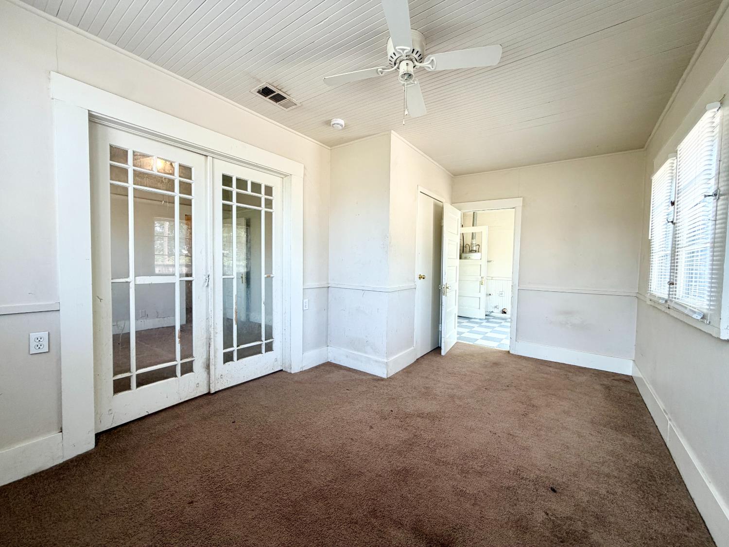 911 N Echo Ave, Fresno, CA 93728