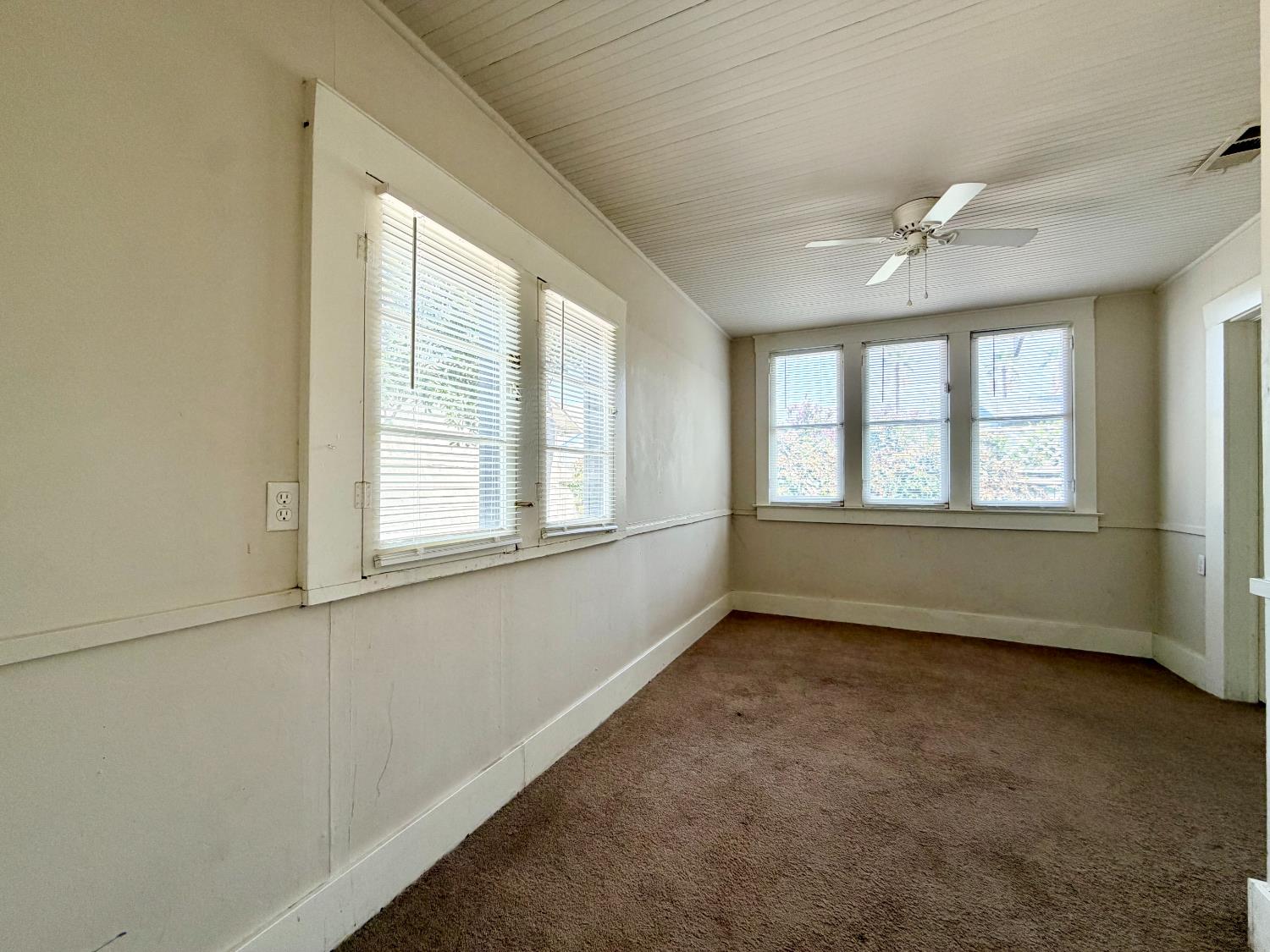 911 N Echo Ave, Fresno, CA 93728
