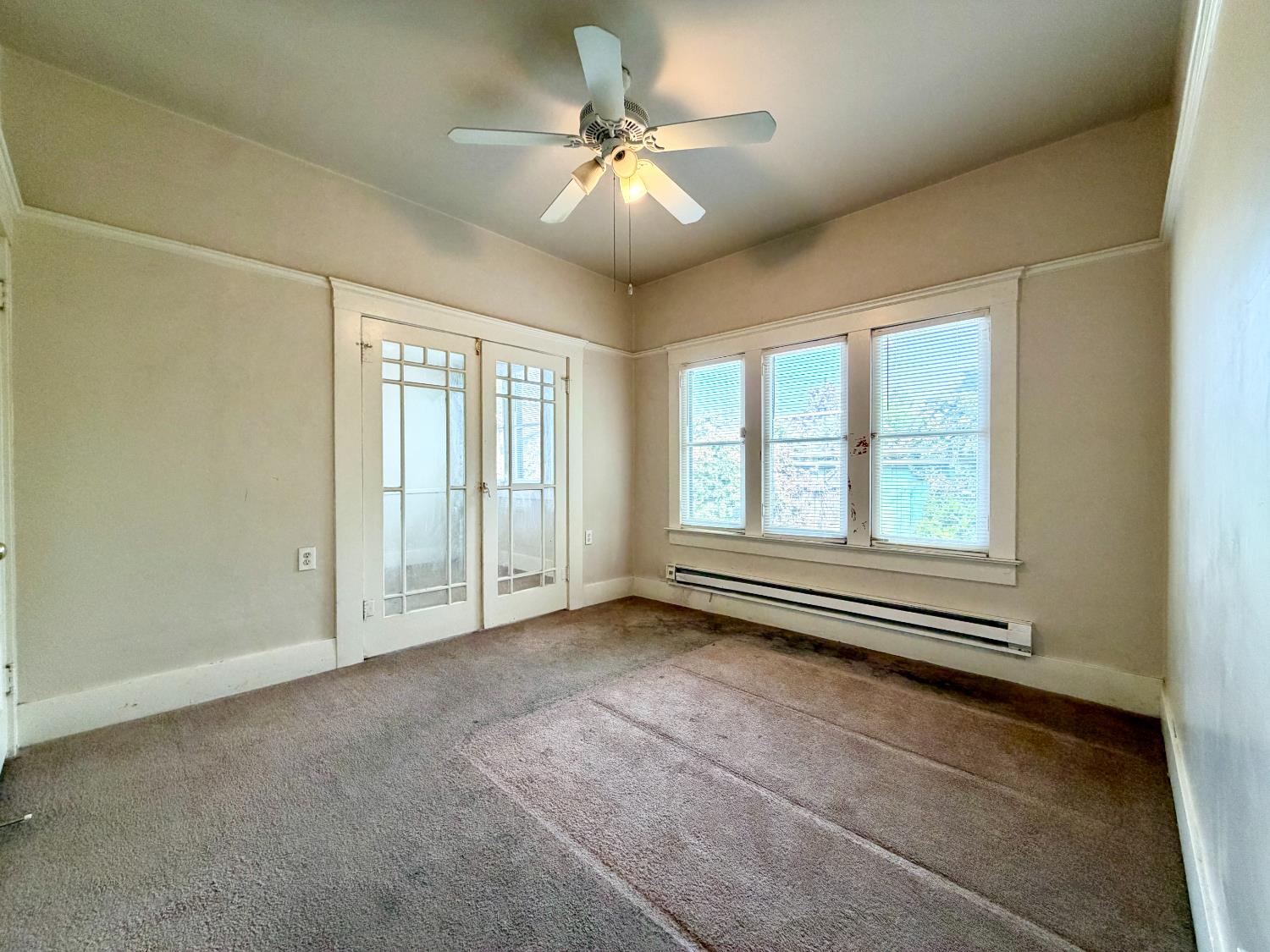 911 N Echo Ave, Fresno, CA 93728