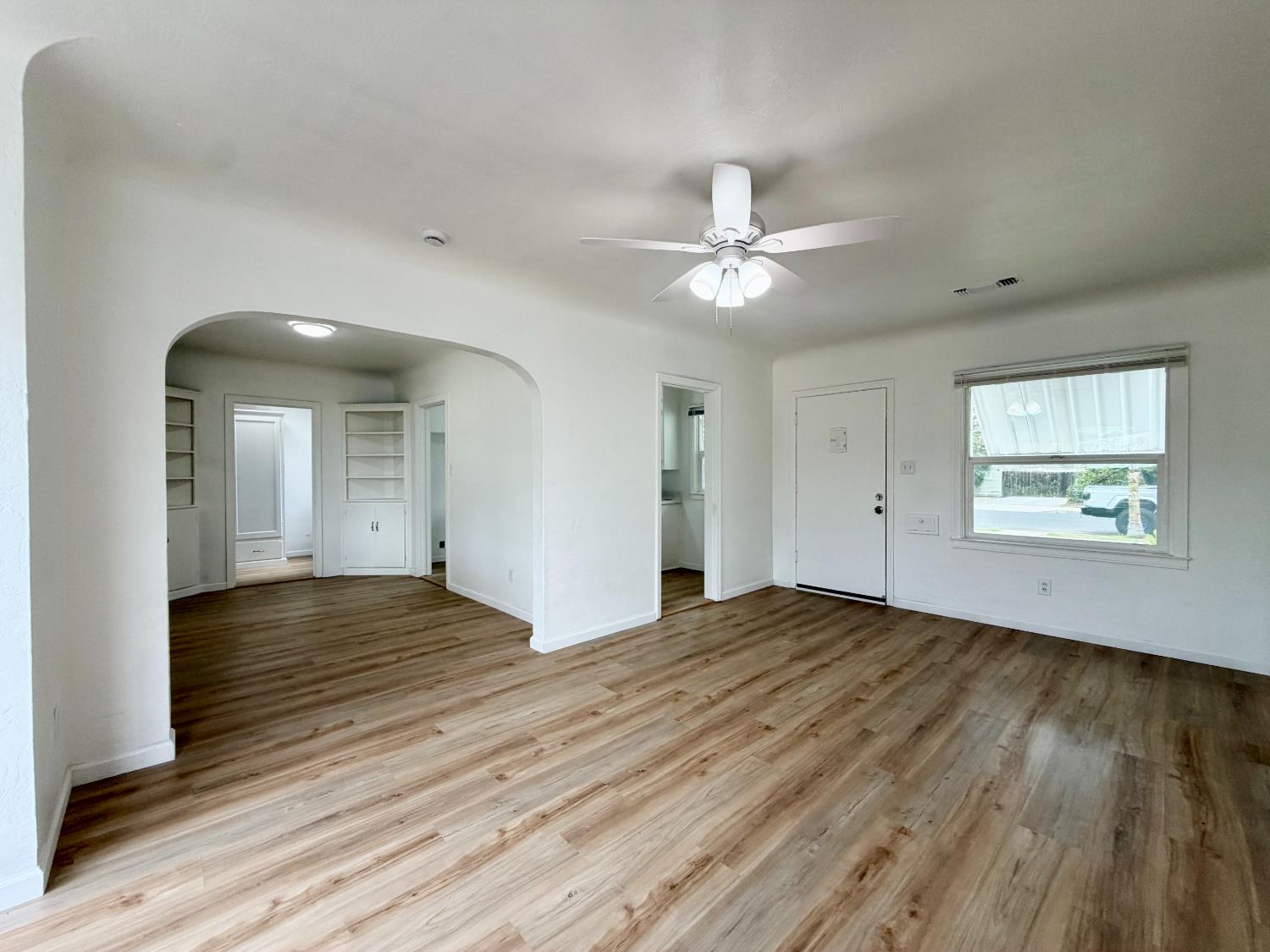 2856 B St, Selma, CA 93662
