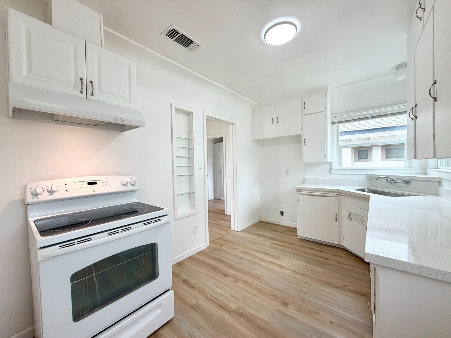 2856 B St, Selma, CA 93662