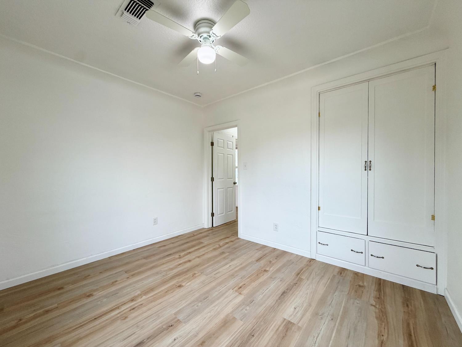 2856 B St, Selma, CA 93662