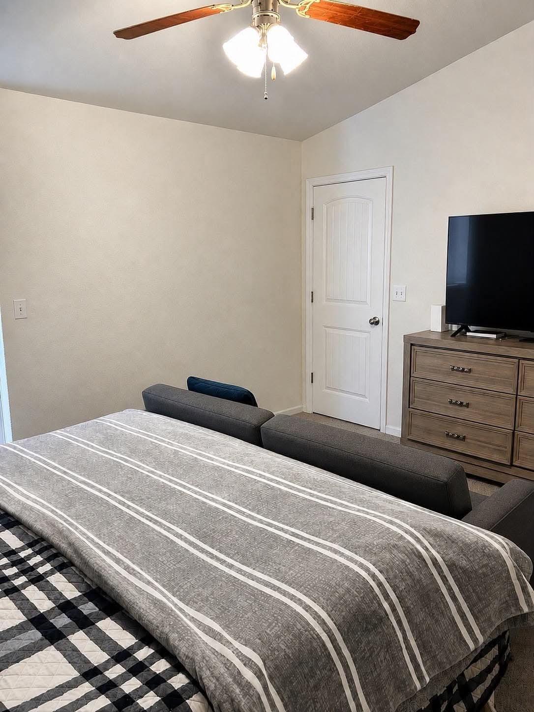 3068 S Foster Ct NE #64, Tulare, CA 93274