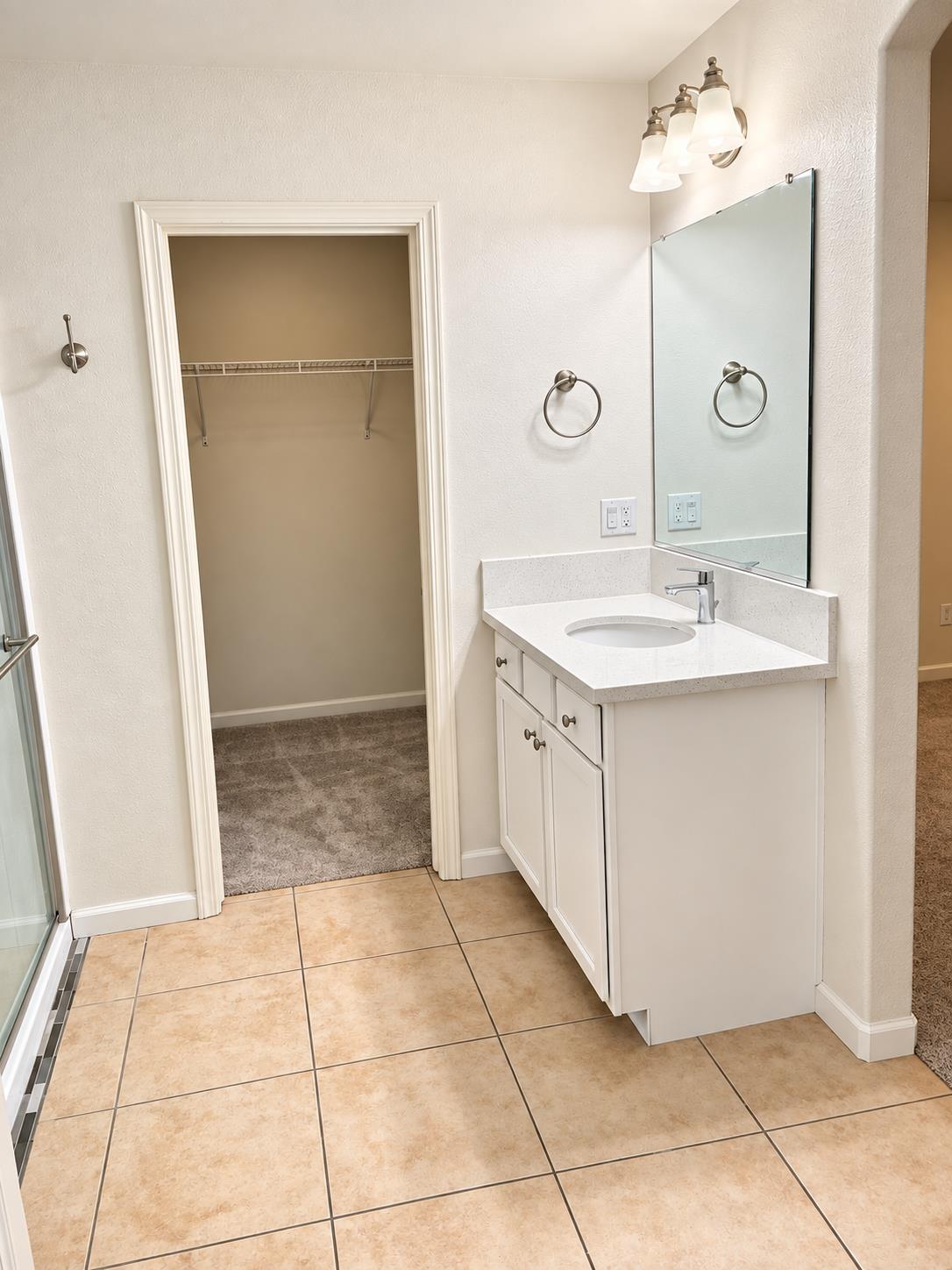 3068 S Foster Ct NE #64, Tulare, CA 93274