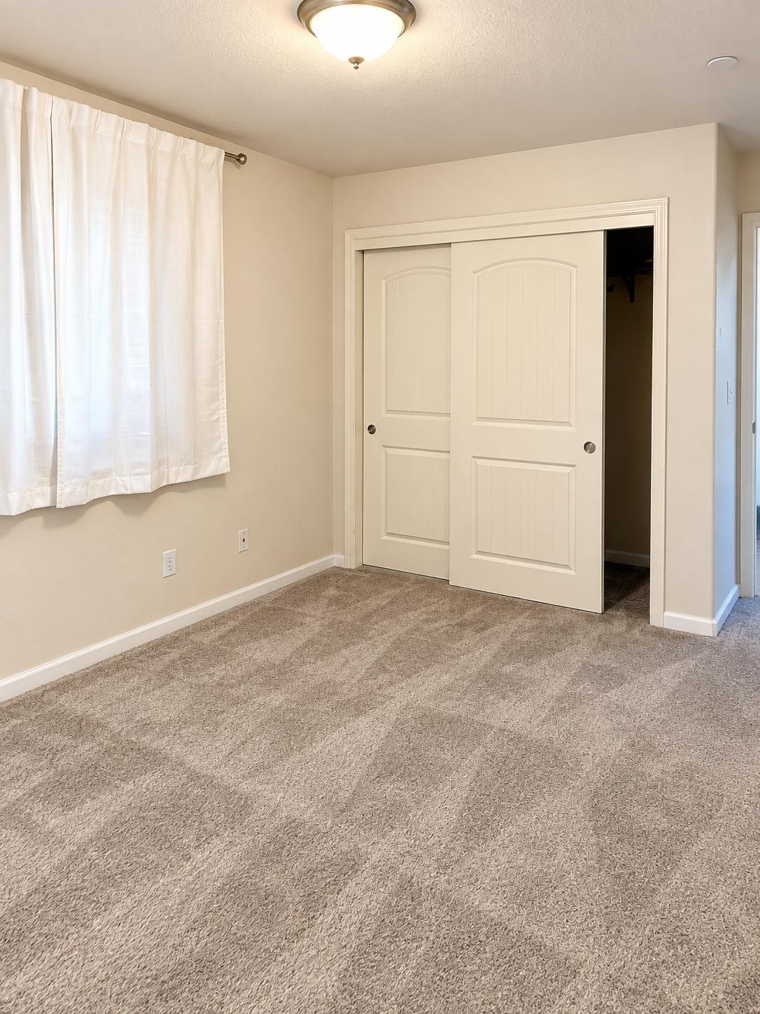 3068 S Foster Ct NE #64, Tulare, CA 93274