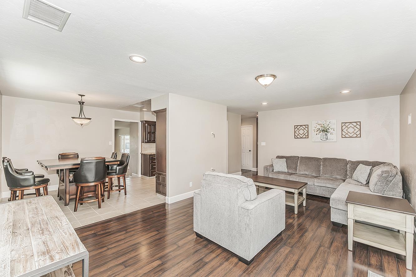 611 San Gabriel Ave, Clovis, CA 93612