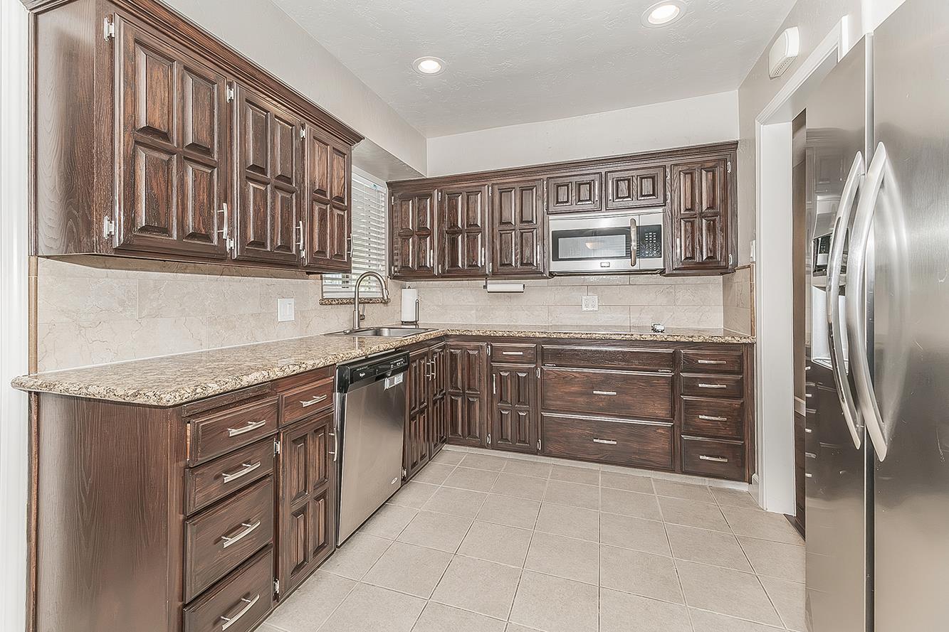 611 San Gabriel Ave, Clovis, CA 93612