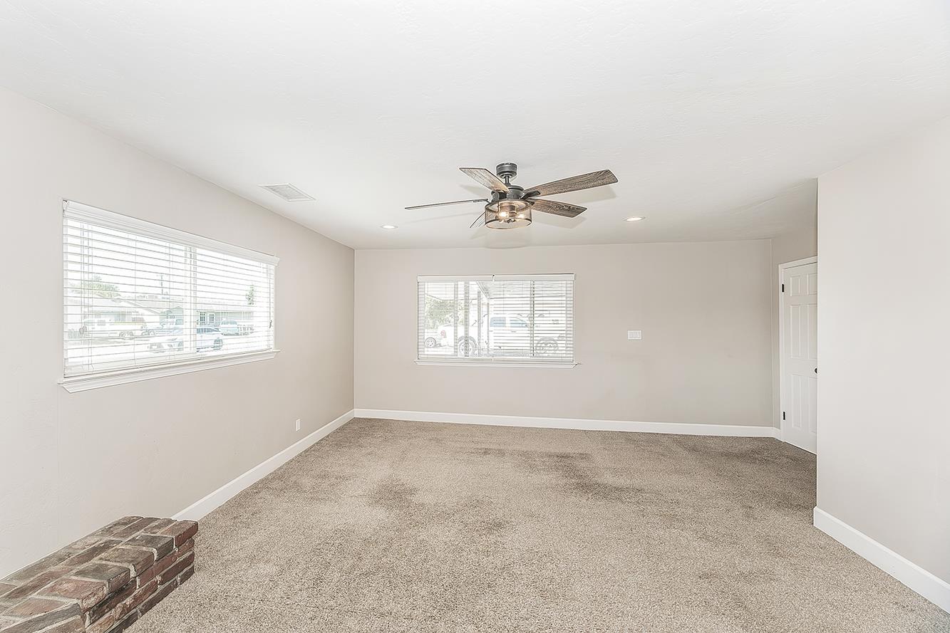 611 San Gabriel Ave, Clovis, CA 93612