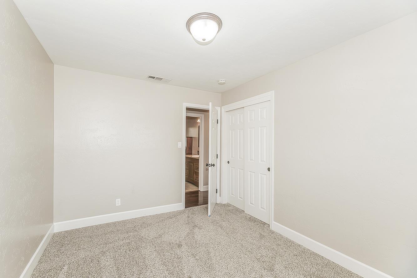 611 San Gabriel Ave, Clovis, CA 93612