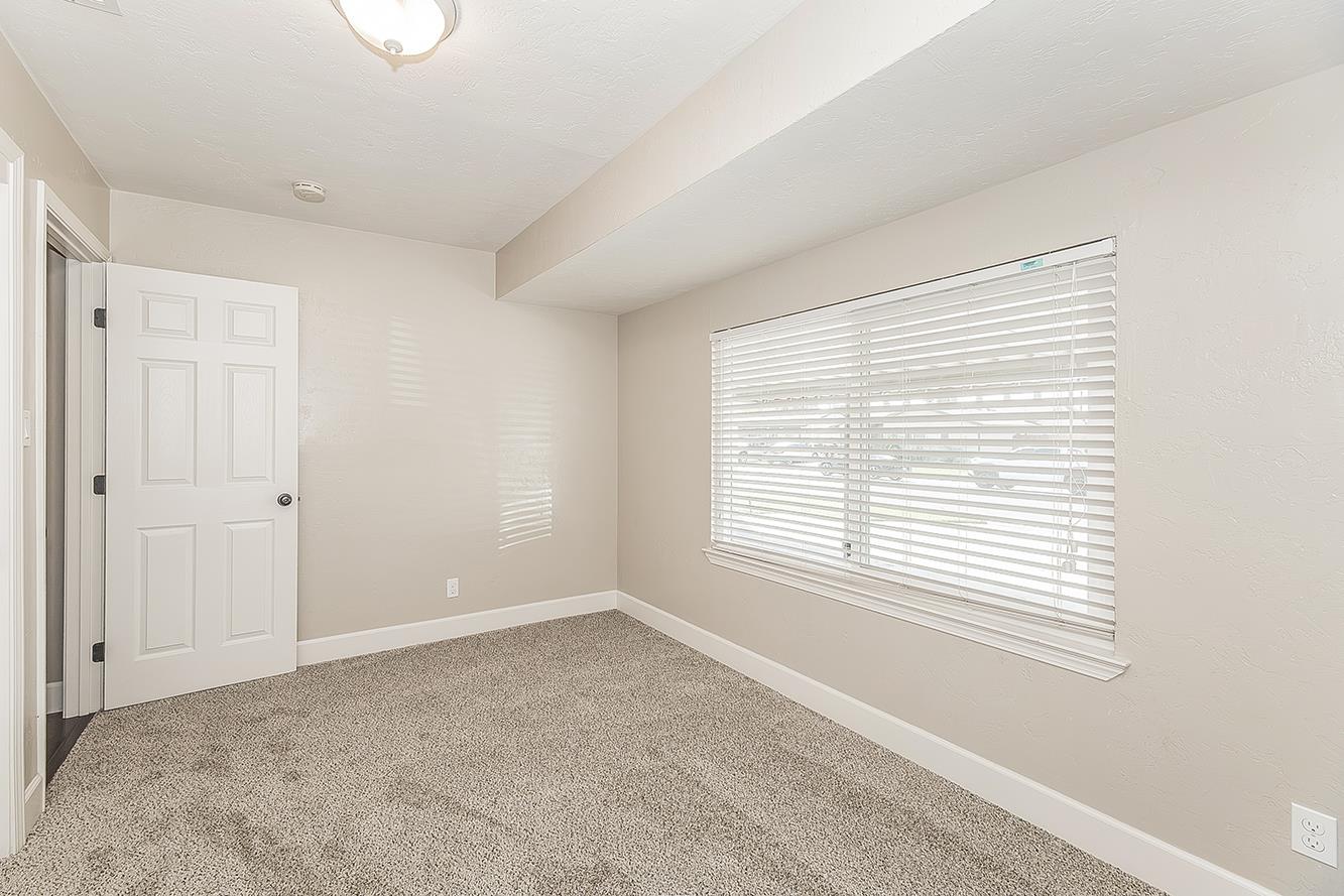 611 San Gabriel Ave, Clovis, CA 93612