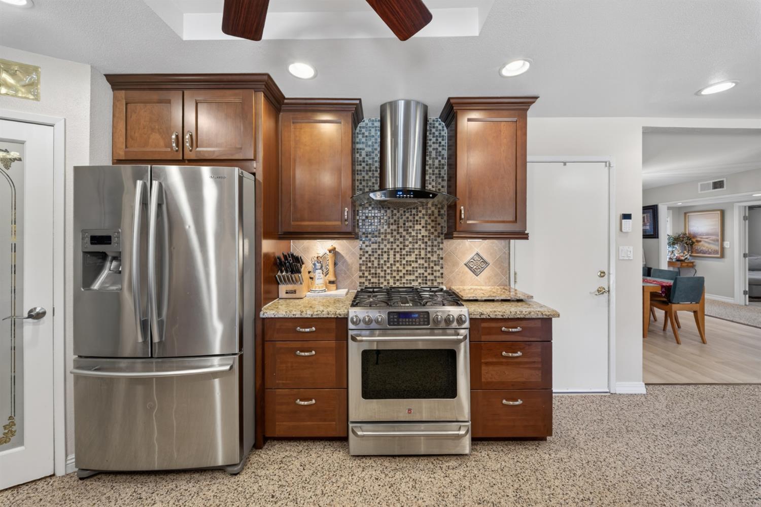 5644 N Hazel Ave, Fresno, CA 93711